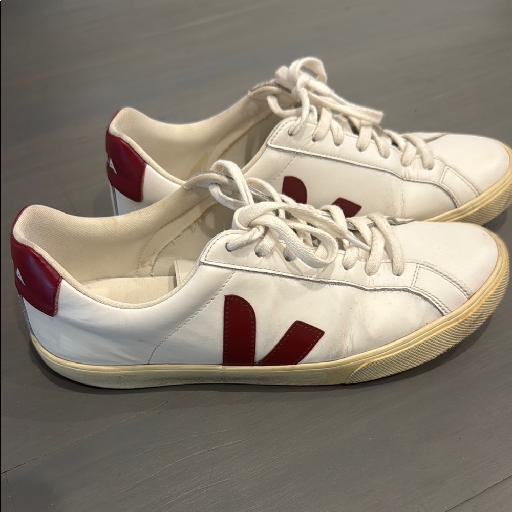 Men’s Veja White Sneakers Size 9